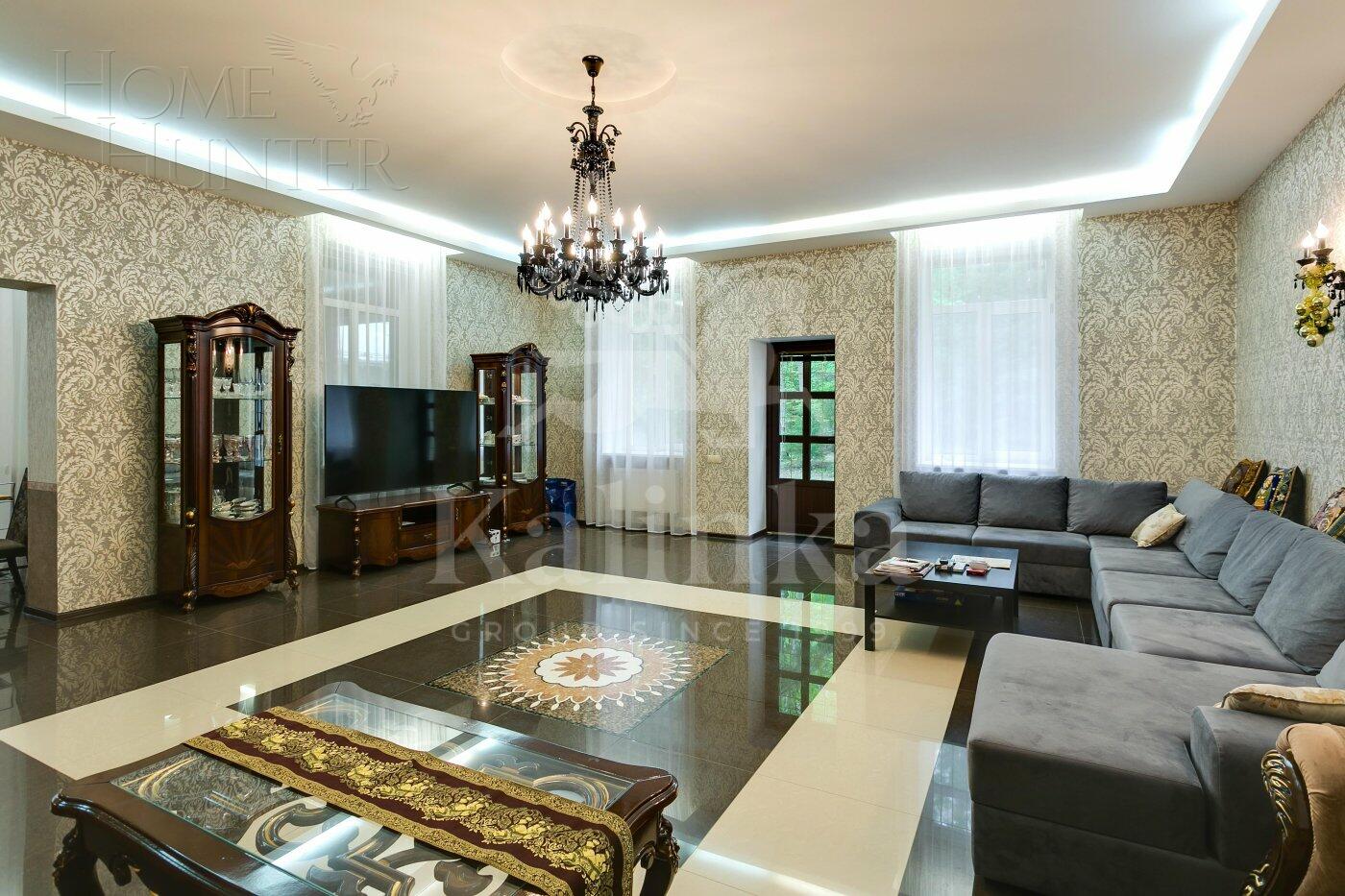 2-этажный коттедж 860 м² с отделкой