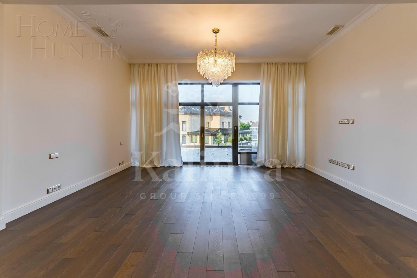 2-этажный коттедж 961 м² с отделкой