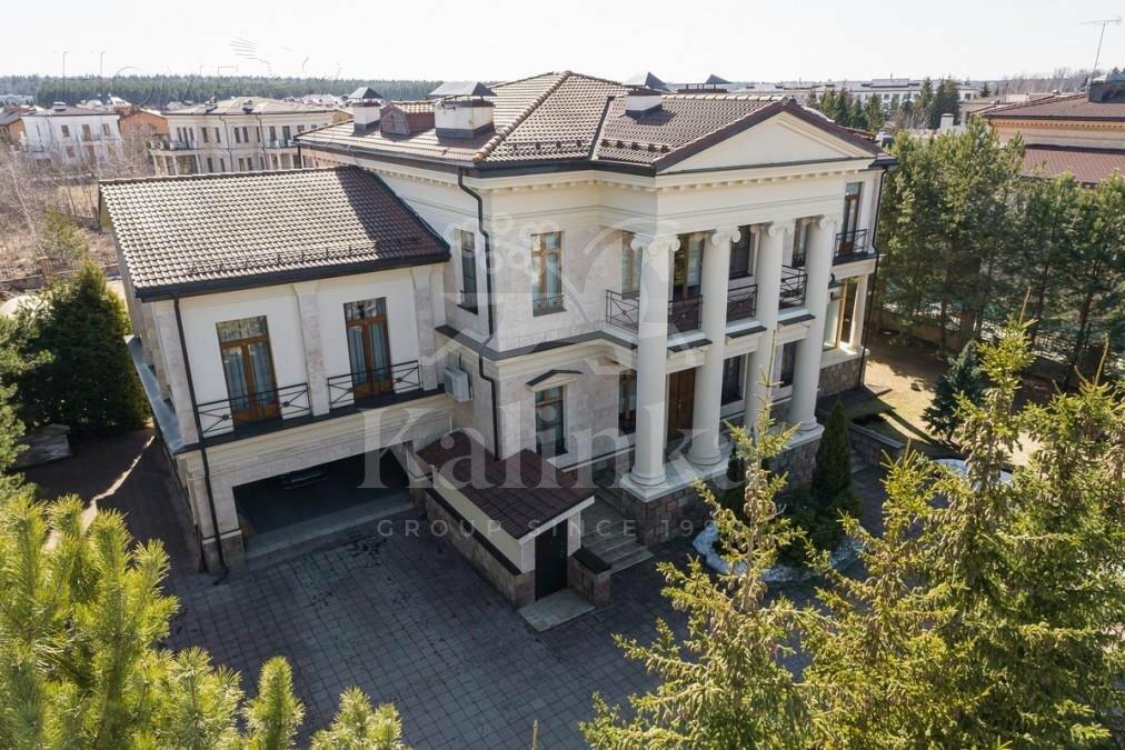 2-этажный коттедж 535 м² с отделкой