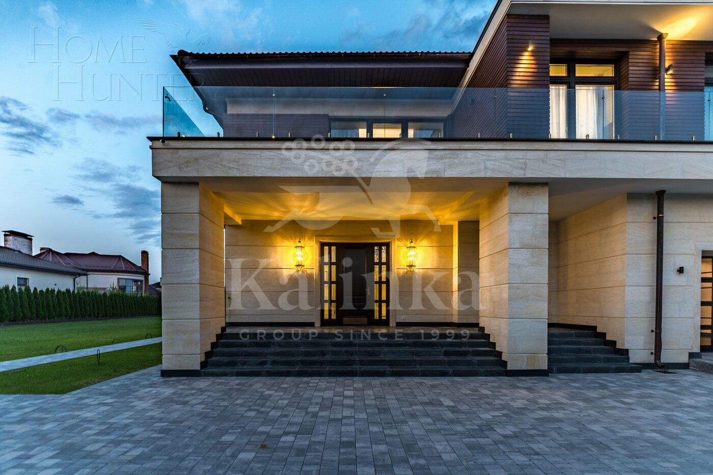 2-этажный коттедж 961 м² с отделкой