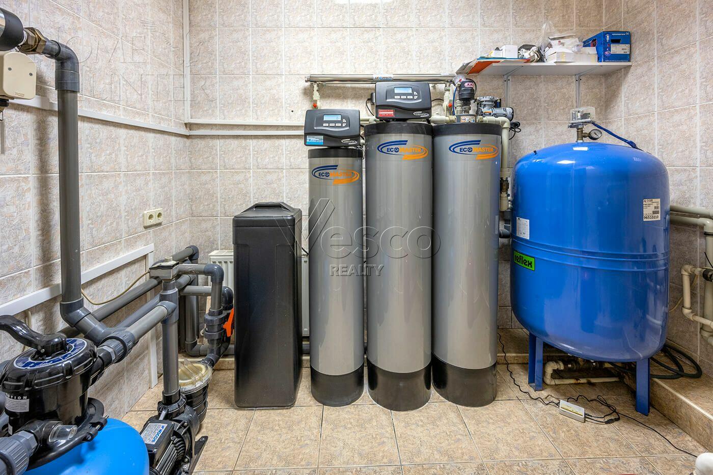 2-этажный коттедж 765 м² с отделкой