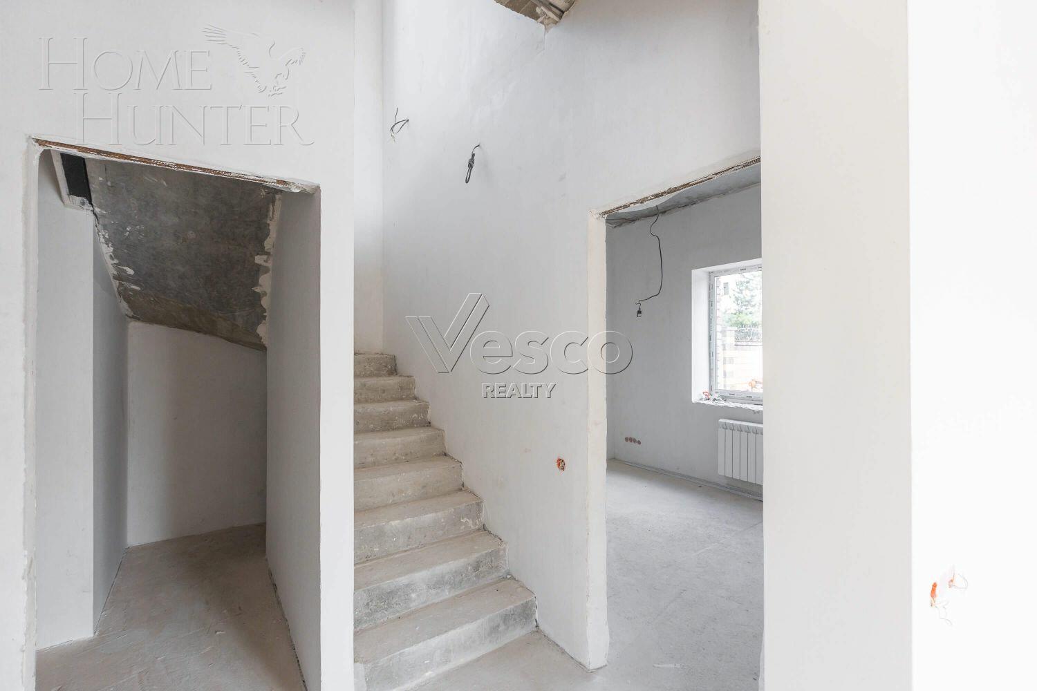 2-этажный коттедж 190 м² без отделки