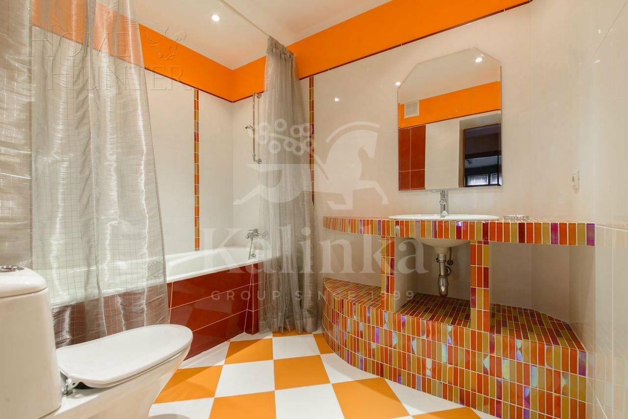 2-этажный коттедж 300 м² с отделкой