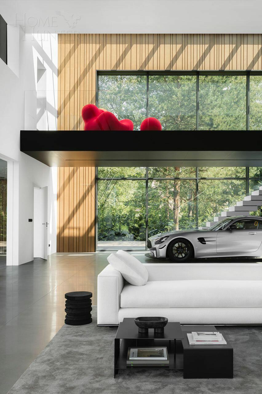 2-этажный коттедж 2 500 м² с отделкой