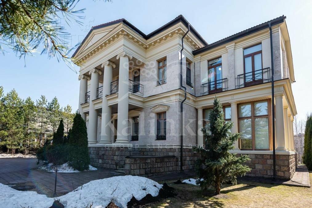 2-этажный коттедж 535 м² с отделкой