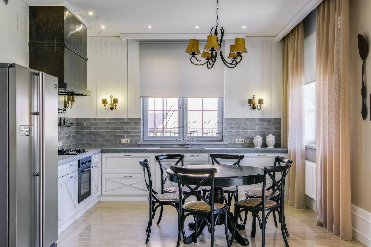 2-этажный коттедж 200 м² с отделкой