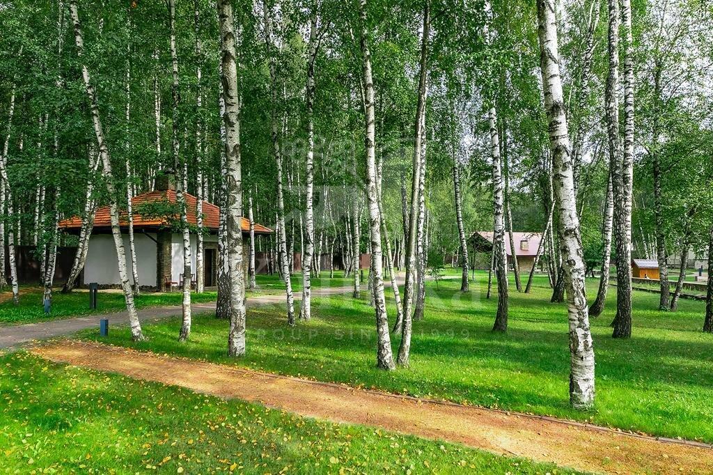 3-этажный коттедж 2 000 м² с отделкой