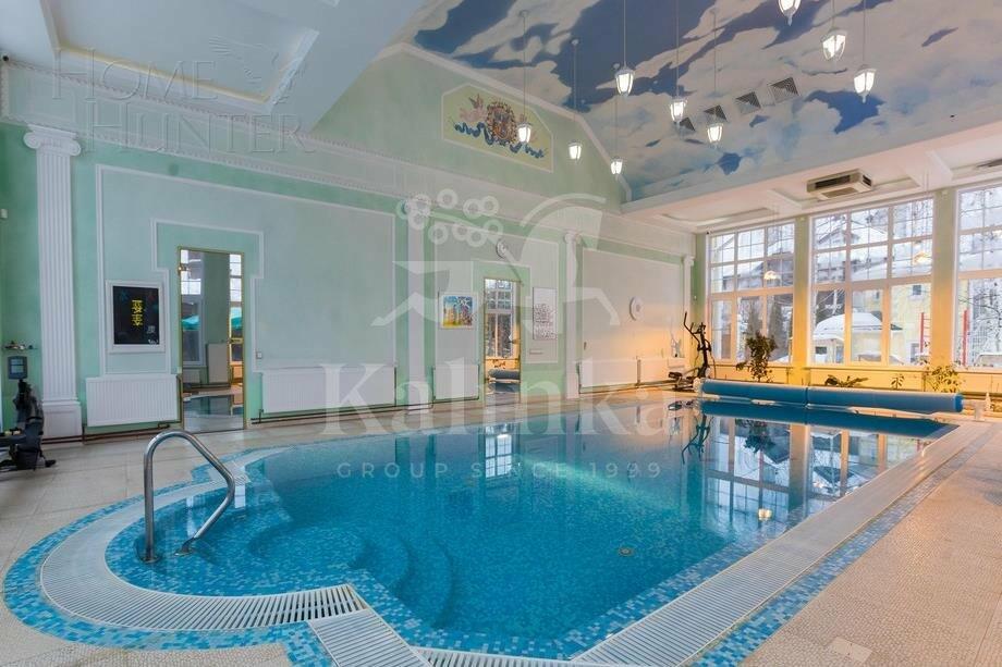 2-этажный коттедж 800 м² с отделкой