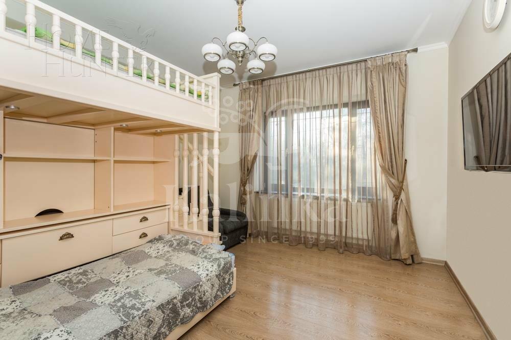 2-этажный коттедж 500 м² с отделкой