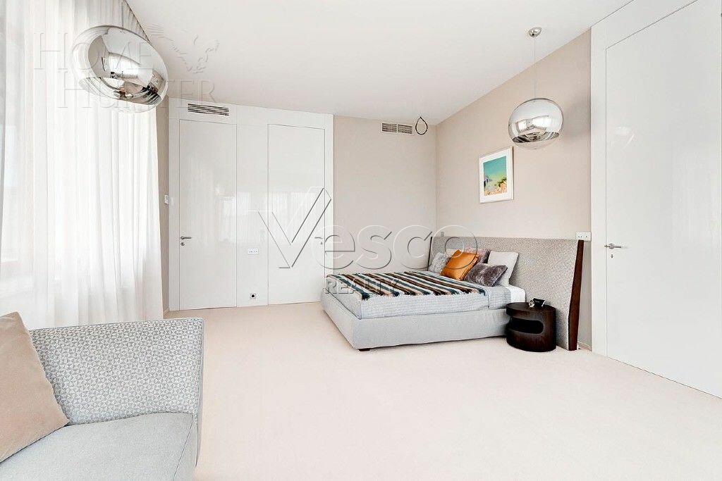 2-этажный коттедж 438 м² с отделкой