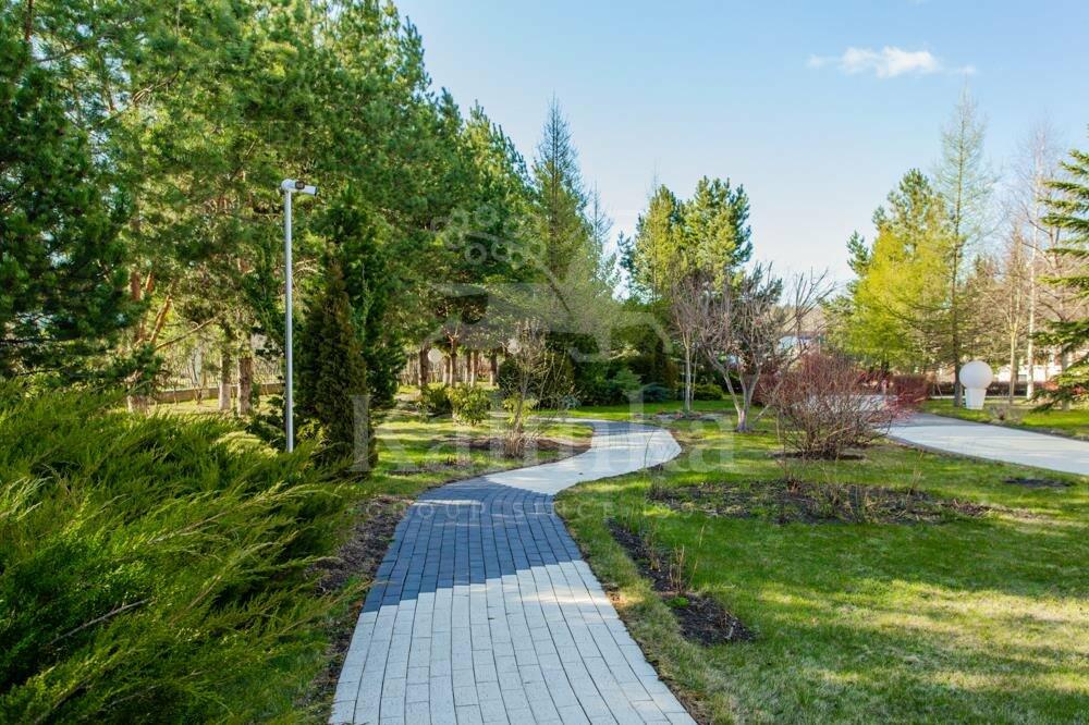 2-этажный коттедж 1 700 м² с отделкой