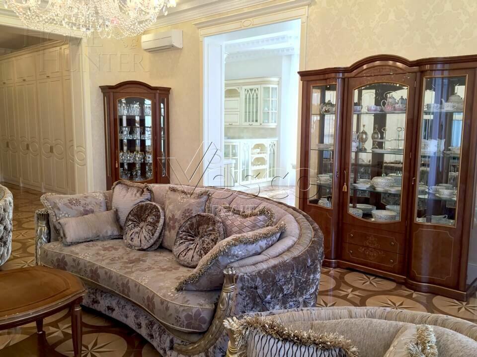 2-этажный коттедж 650 м² с отделкой