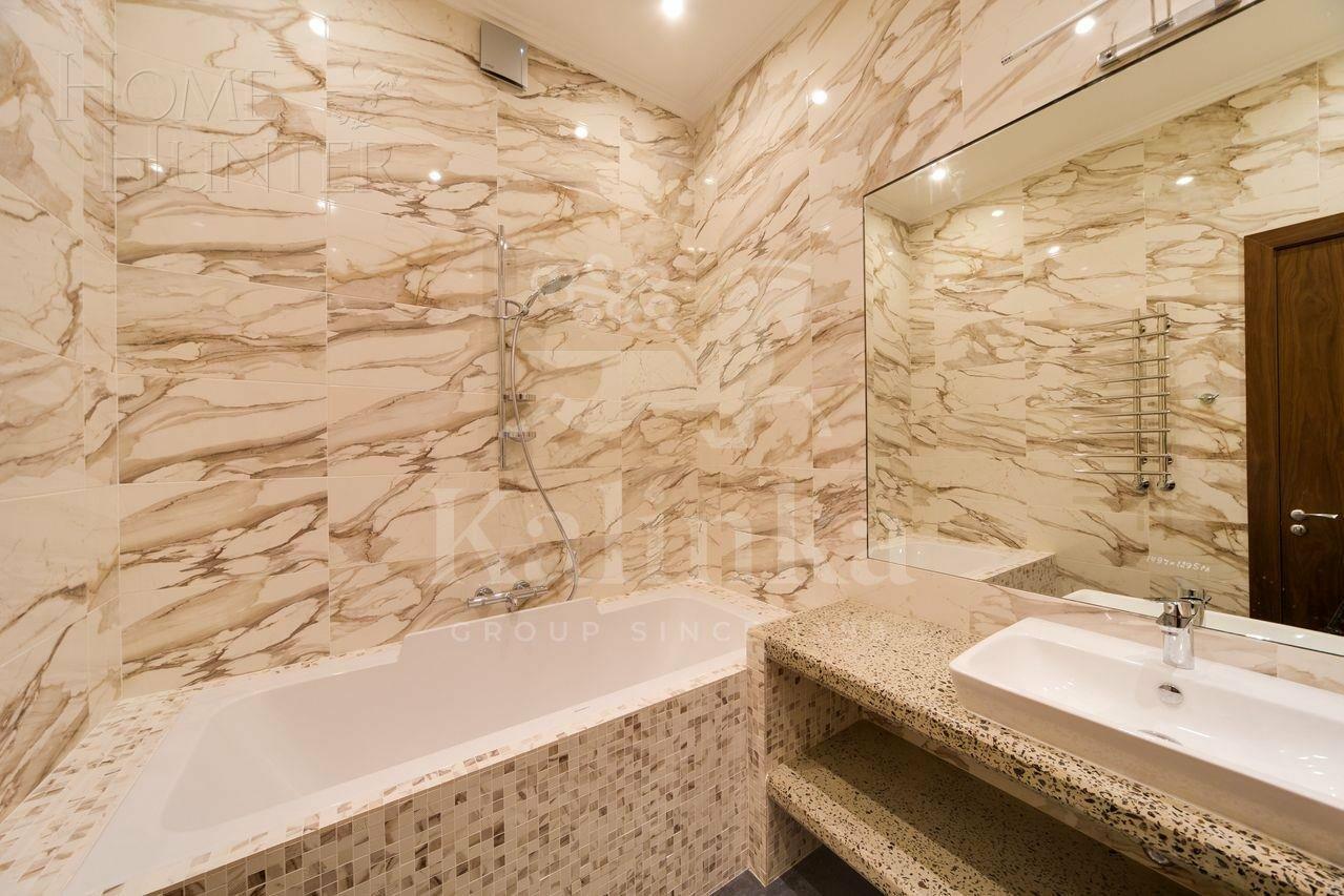 2-этажный таунхаус 220 м² с отделкой