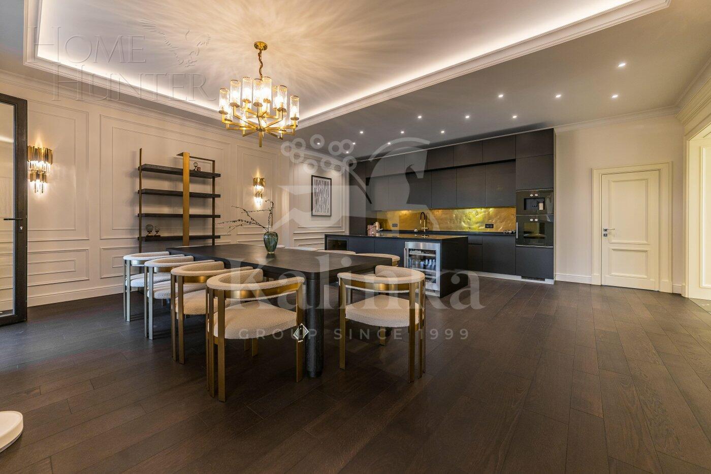 2-этажный коттедж 961 м² с отделкой