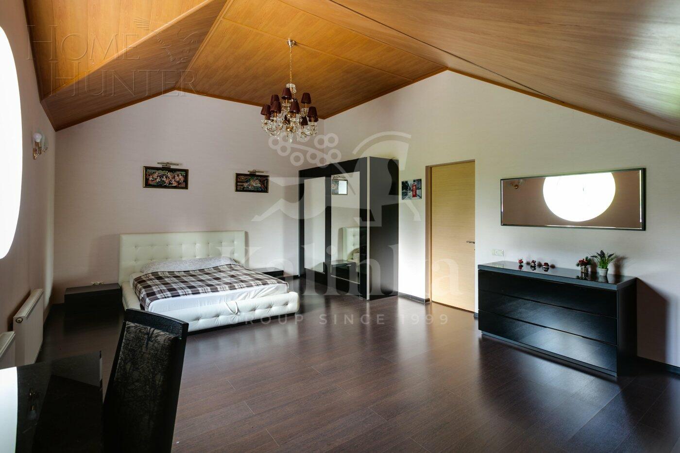 2-этажный коттедж 860 м² с отделкой