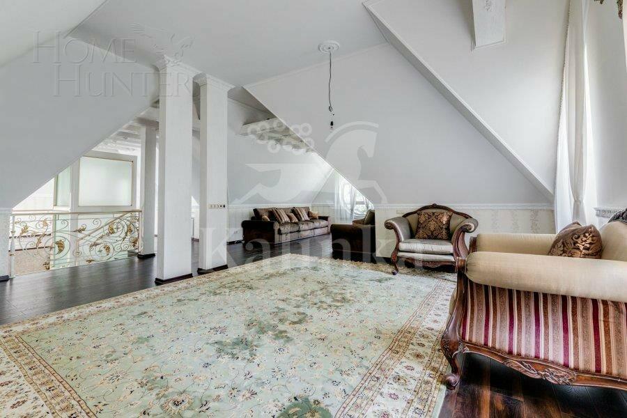 3-этажный коттедж 580 м² с отделкой