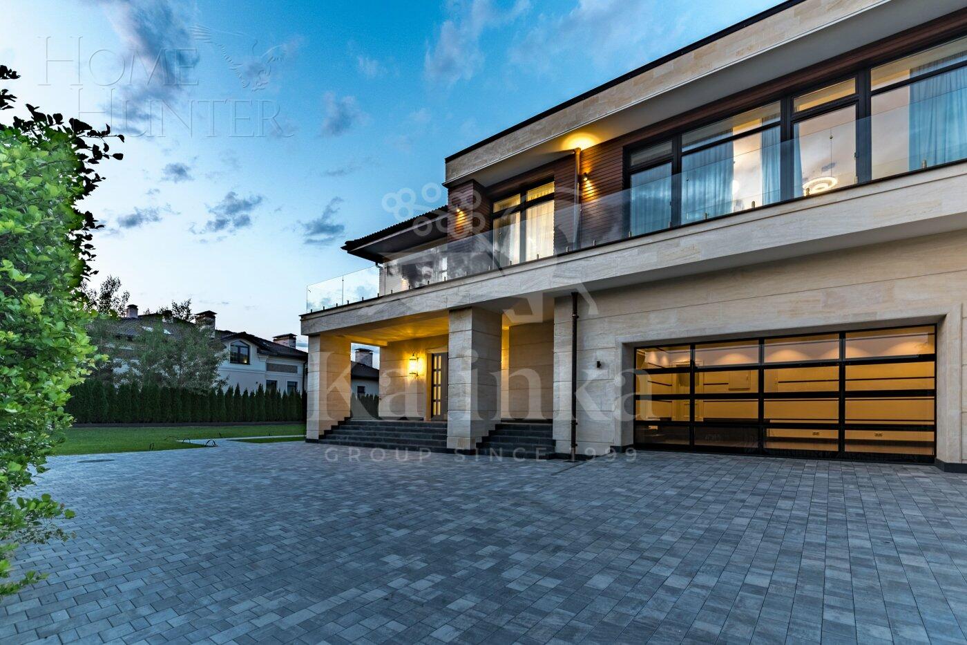 2-этажный коттедж 961 м² с отделкой