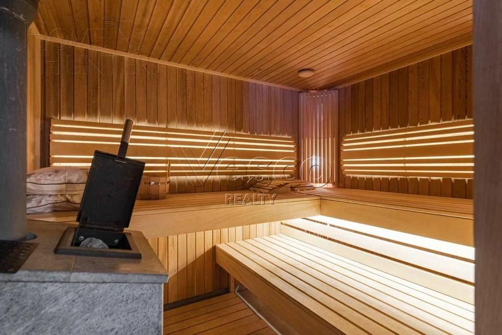 2-этажный коттедж 220 м² с отделкой