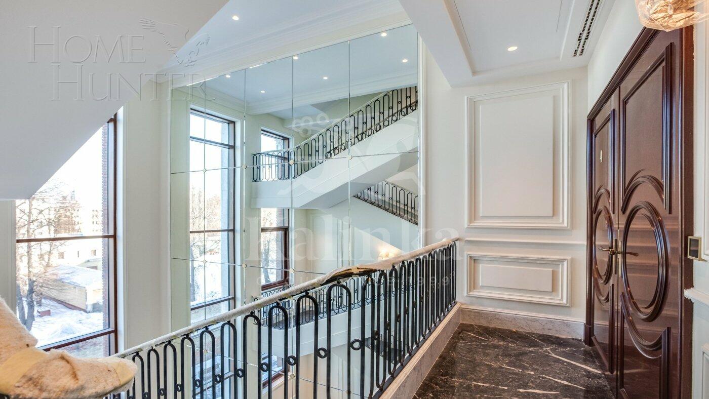 2-УРОВНЕВЫЙ ПЕНТХАУС БЕЗ ОТДЕЛКИ 251.8 М² НА 4 ЭТАЖЕ