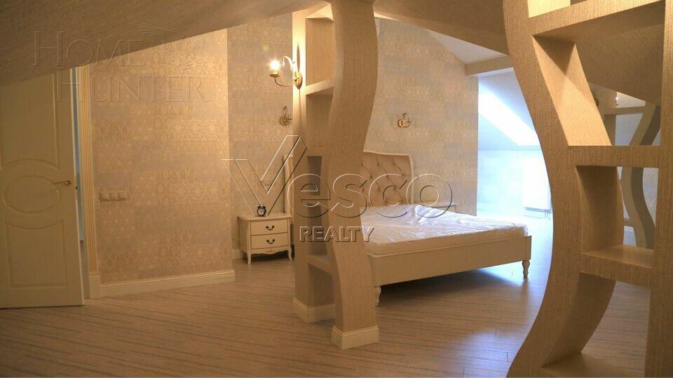 2-этажный коттедж 650 м² с отделкой