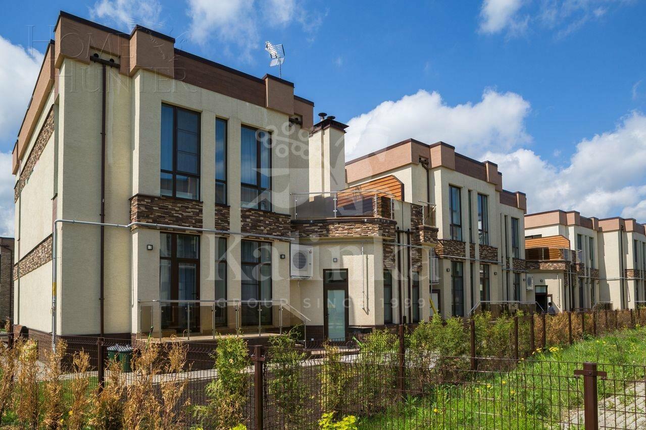 2-этажный таунхаус 220 м² с отделкой