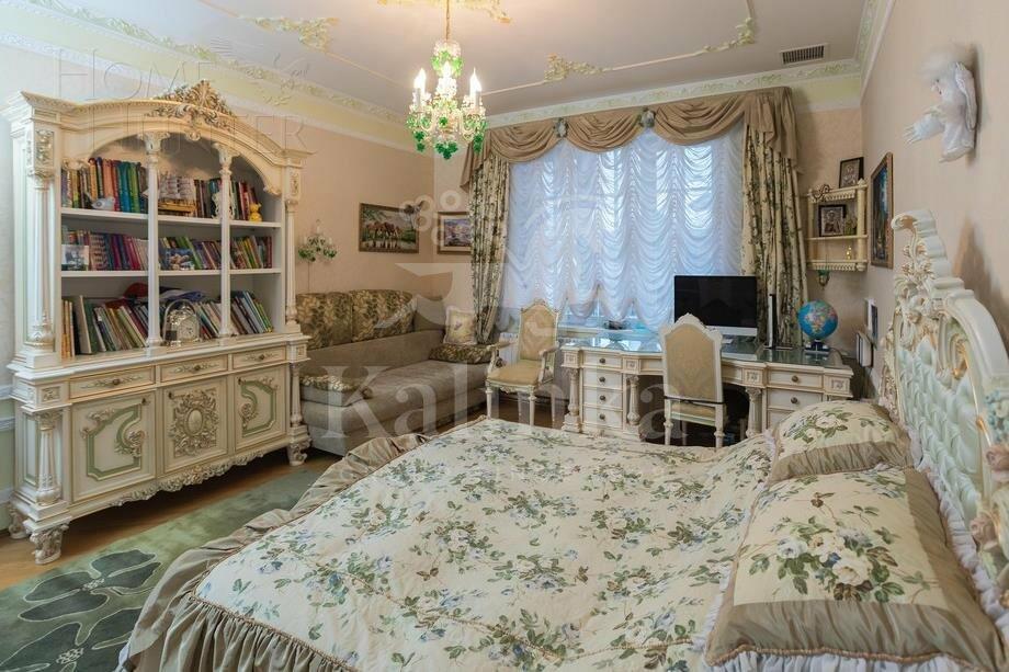 2-этажный коттедж 800 м² с отделкой