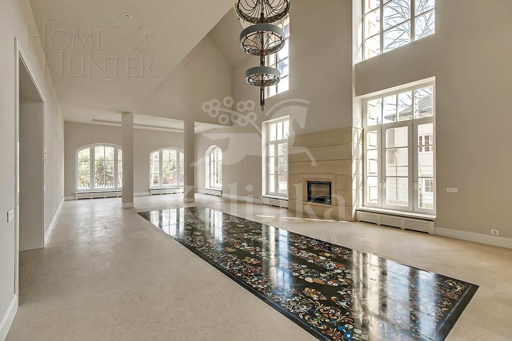 2-этажный коттедж 1 200 м² с отделкой