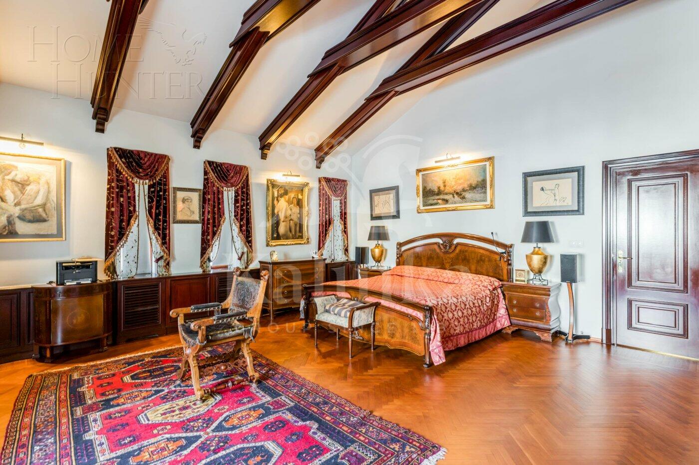 2-этажный коттедж 750 м² с отделкой