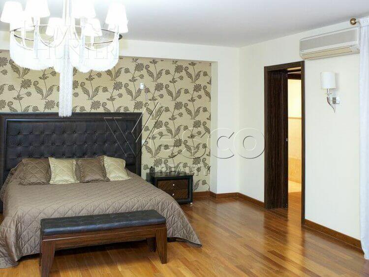 2-этажный коттедж 800 м² с отделкой