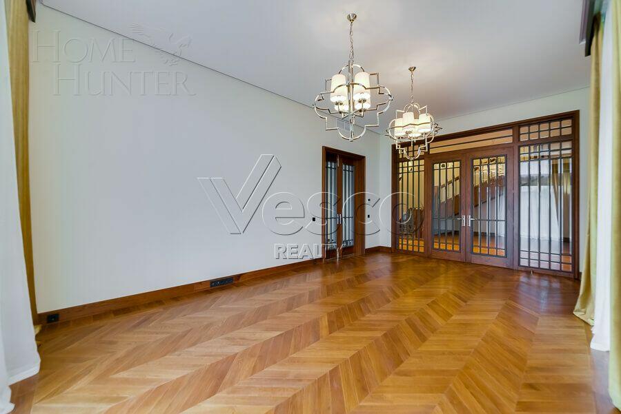 2-этажный коттедж 989.7 м² с отделкой