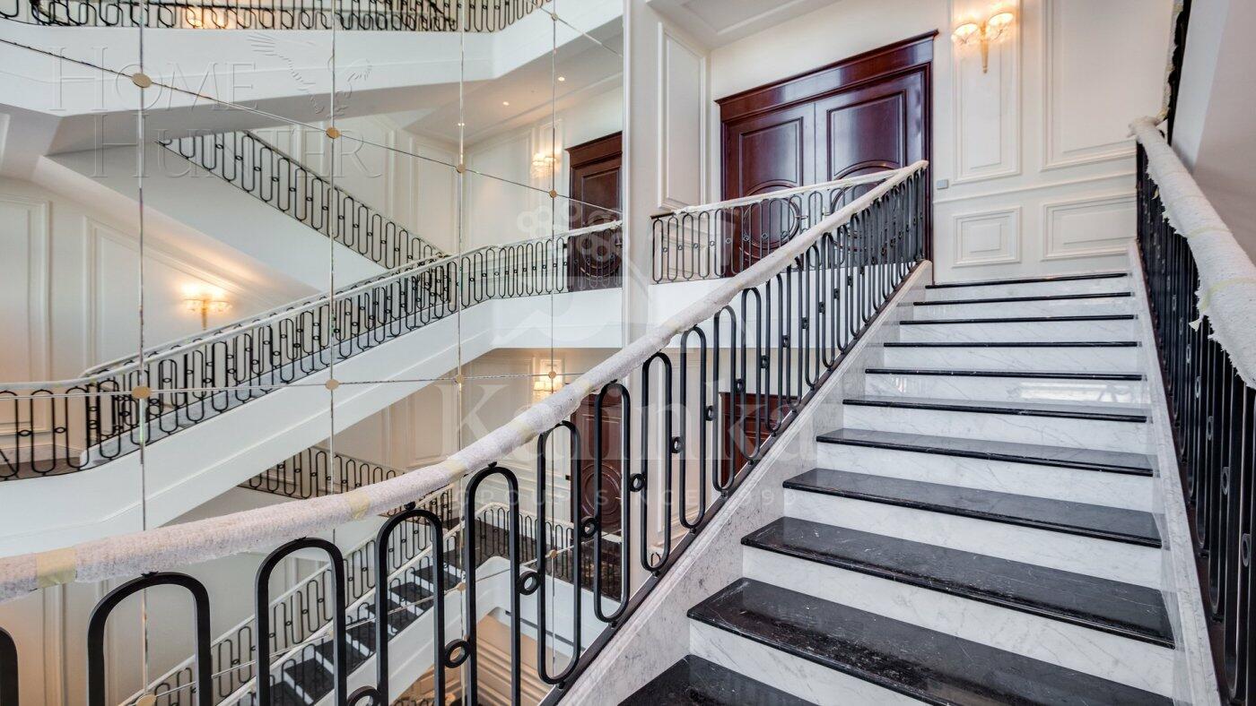 2-УРОВНЕВЫЙ ПЕНТХАУС БЕЗ ОТДЕЛКИ 251.8 М² НА 4 ЭТАЖЕ