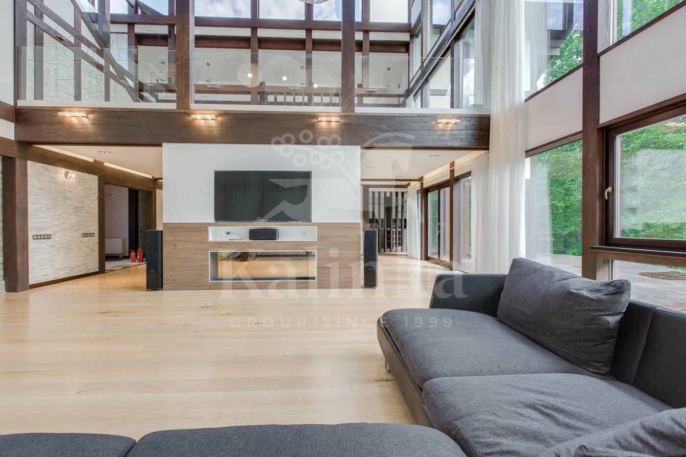 2-этажный коттедж 500 м² с отделкой