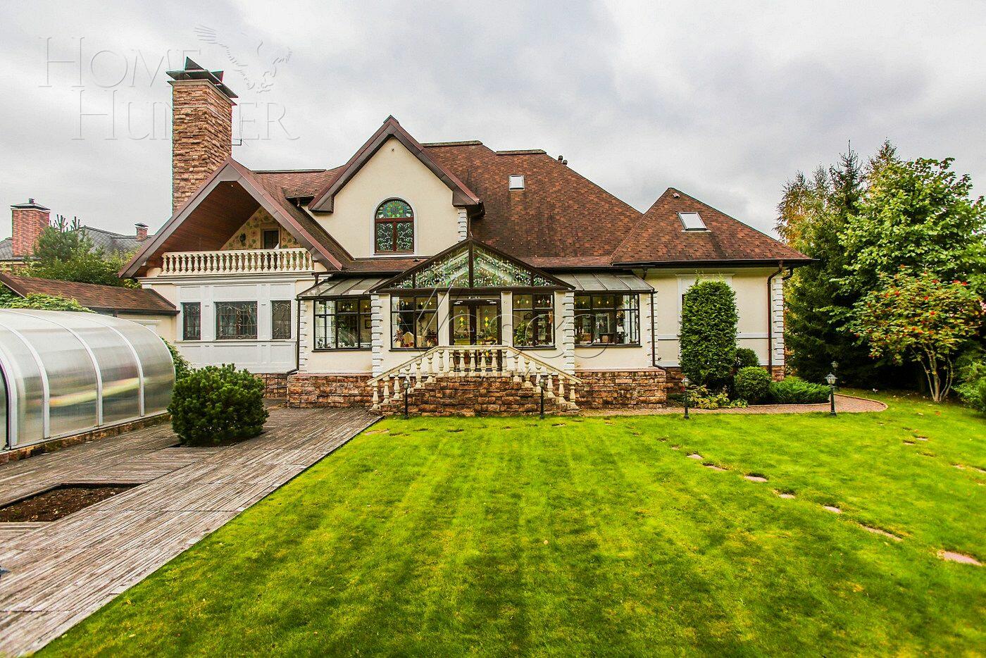 2-этажный коттедж 720 м² с отделкой