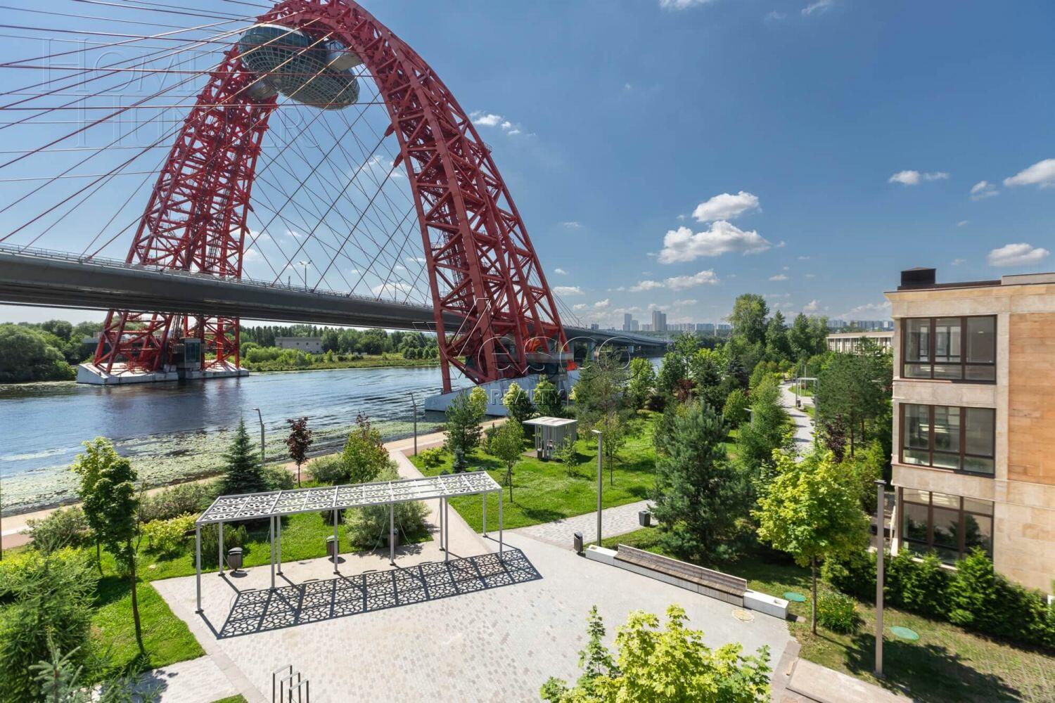 4-УРОВНЕВЫЙ ОСОБНЯК БЕЗ ОТДЕЛКИ 840 М² НА 1 ЭТАЖЕ