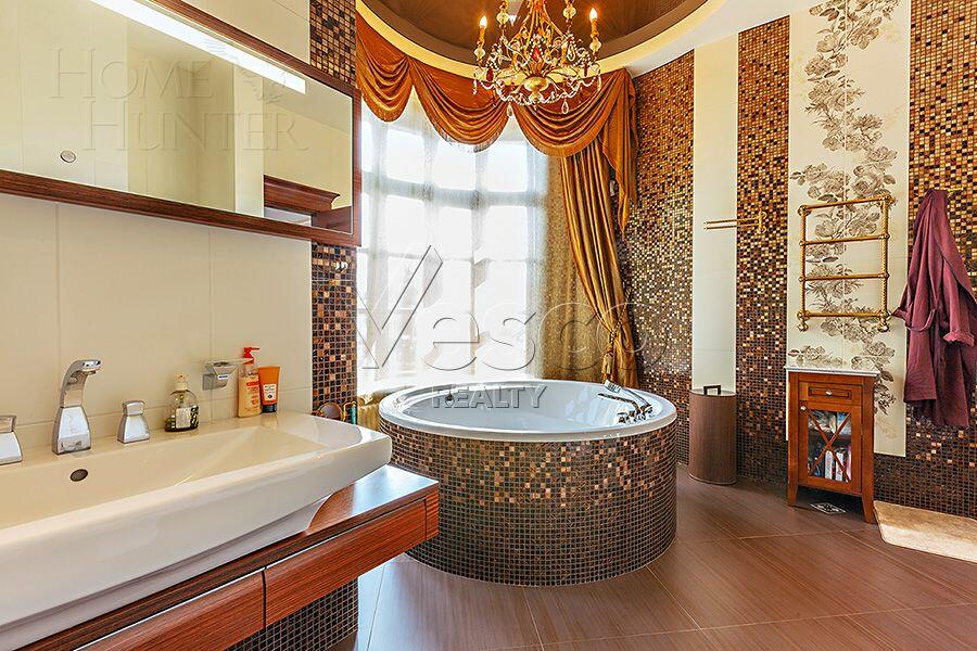 2-этажный коттедж 1 500 м² с отделкой