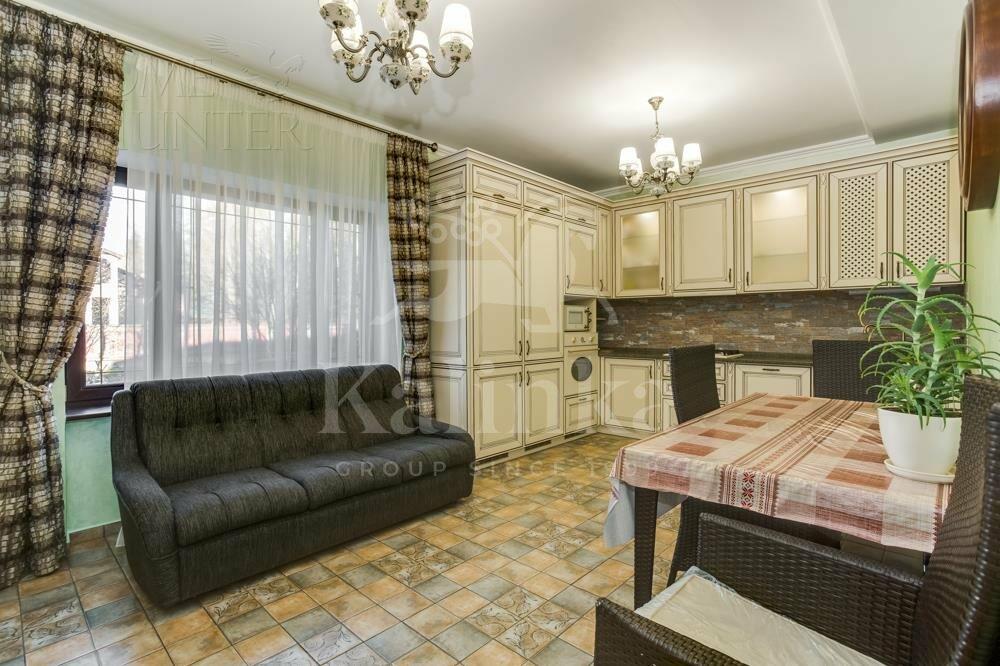 2-этажный коттедж 500 м² с отделкой