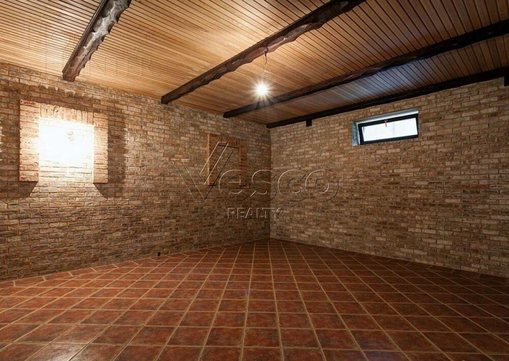 2-этажный коттедж 1 000 м² с отделкой