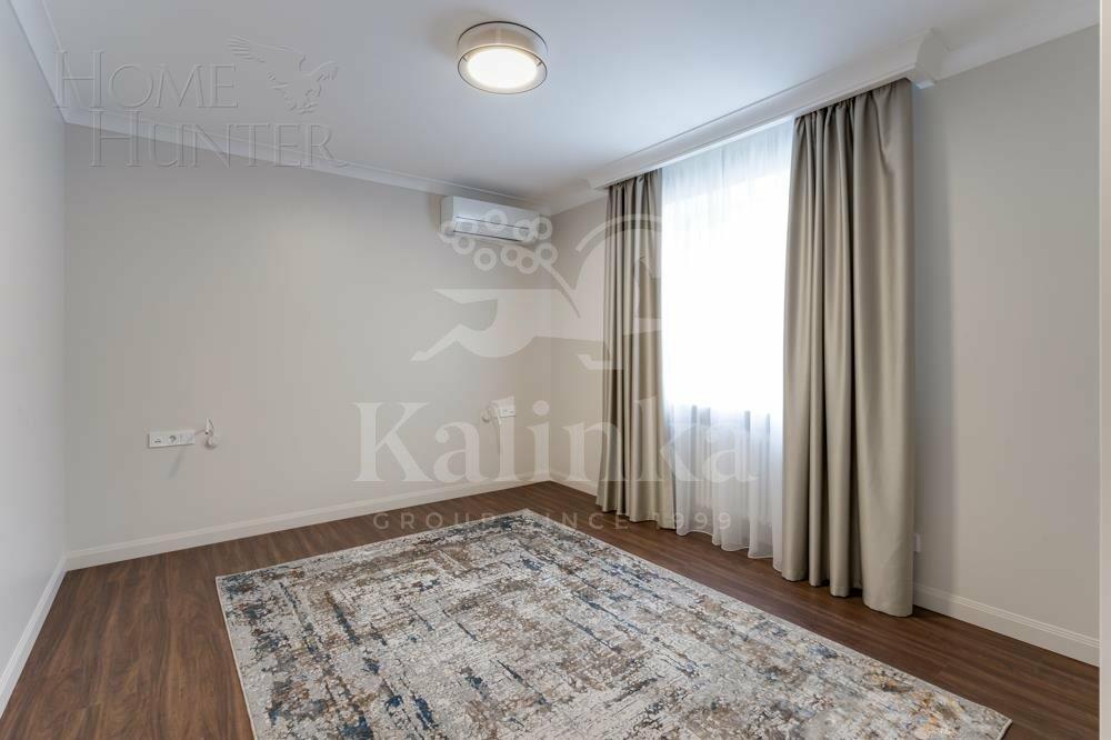 3-этажный коттедж 400 м² с отделкой