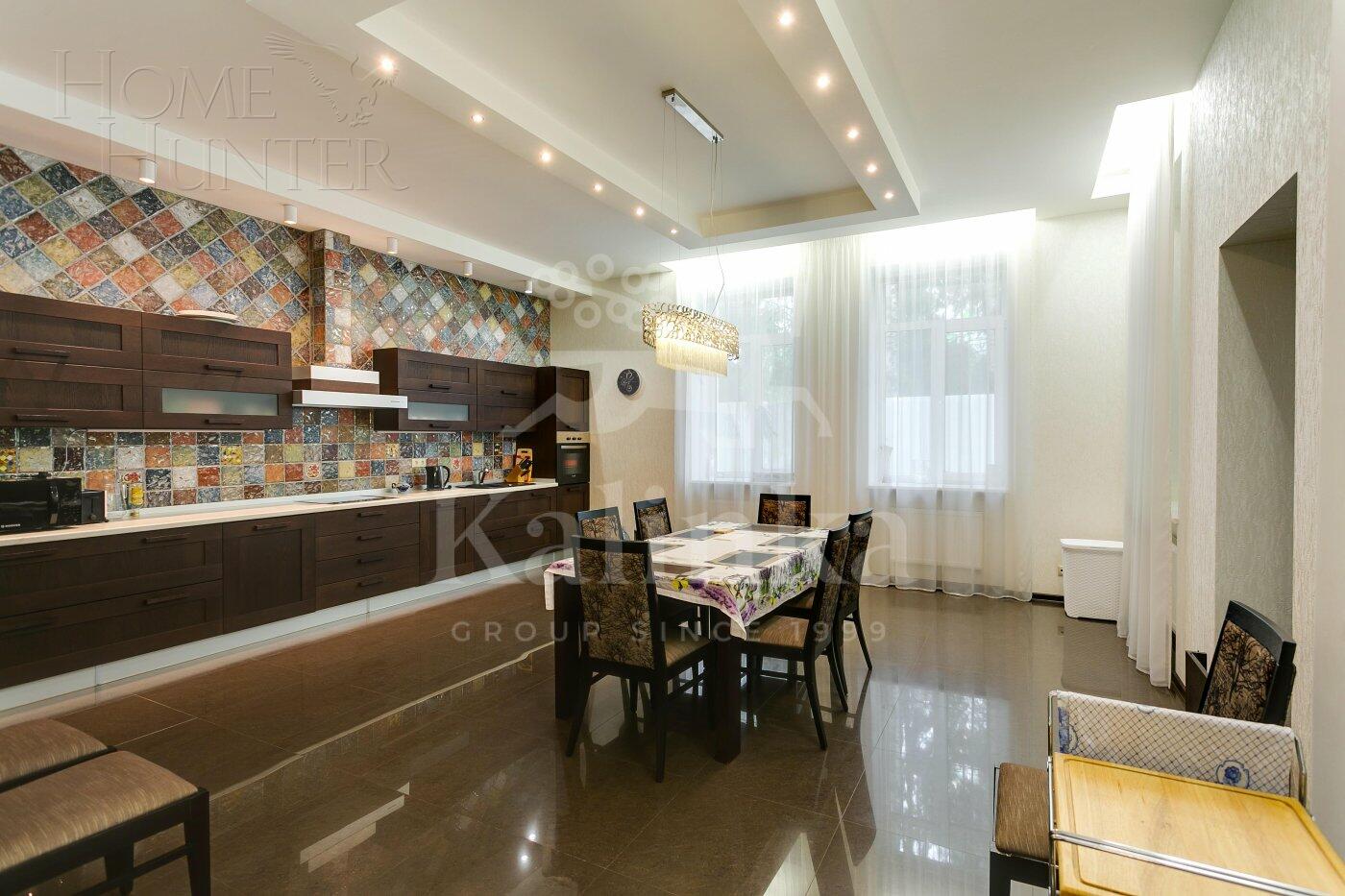 2-этажный коттедж 860 м² с отделкой