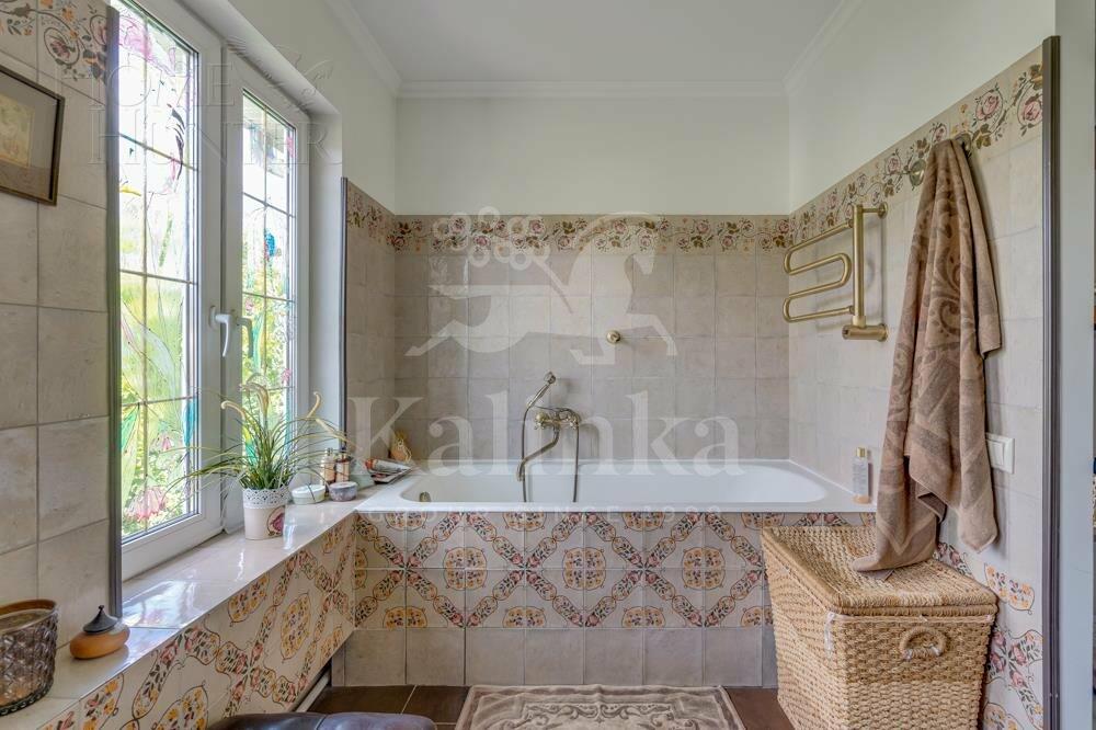 2-этажный коттедж 200 м² с отделкой