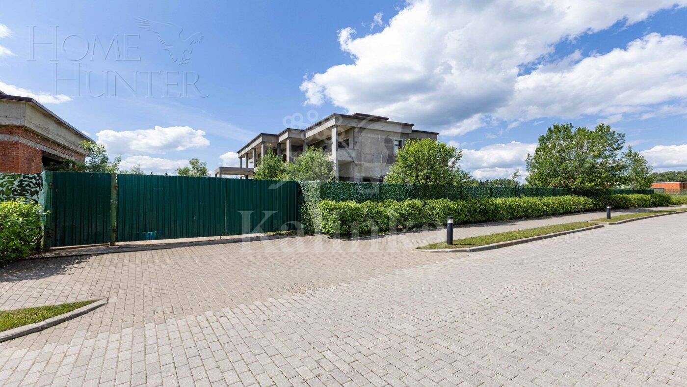 2-этажный коттедж 1 620 м² без отделки