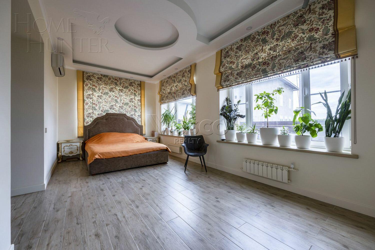 2-этажный коттедж 270 м² с отделкой