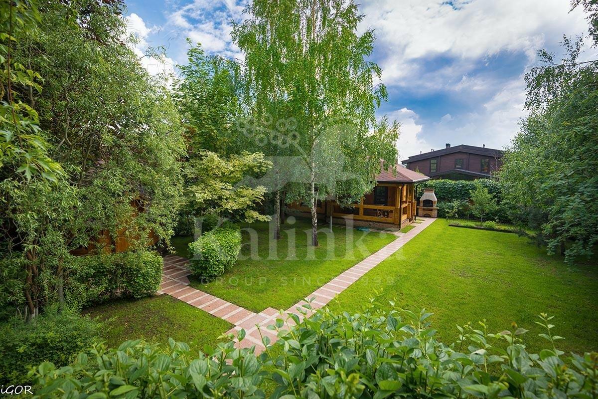 3-этажный коттедж 267 м² с отделкой