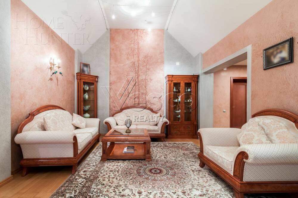 2-этажный коттедж 1 460 м² с отделкой