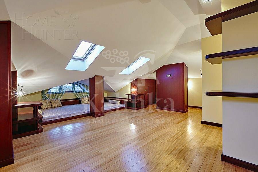 3-этажный коттедж 860 м² с отделкой