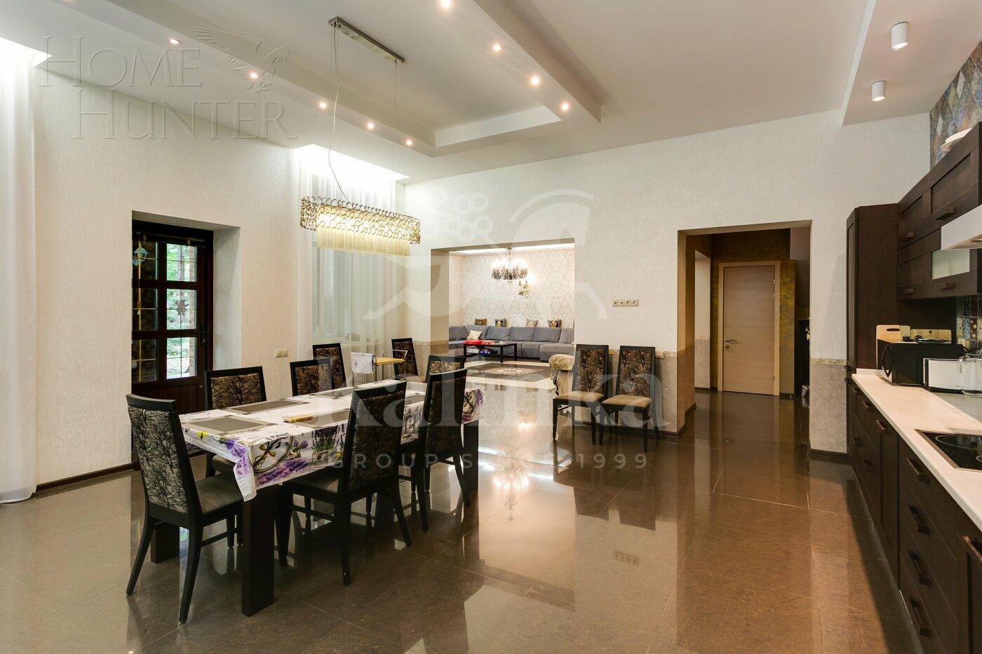 2-этажный коттедж 860 м² с отделкой