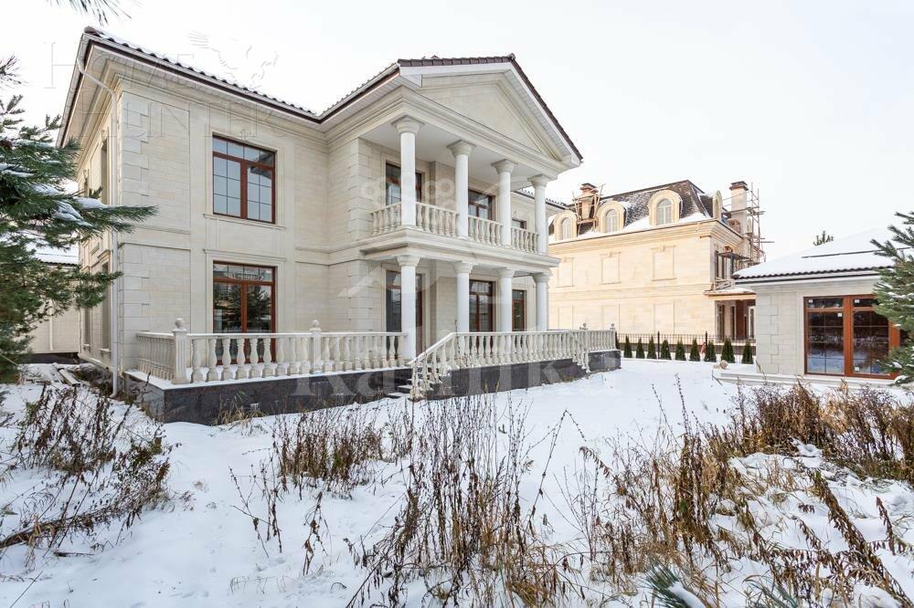 2-этажный коттедж 420 м² без отделки