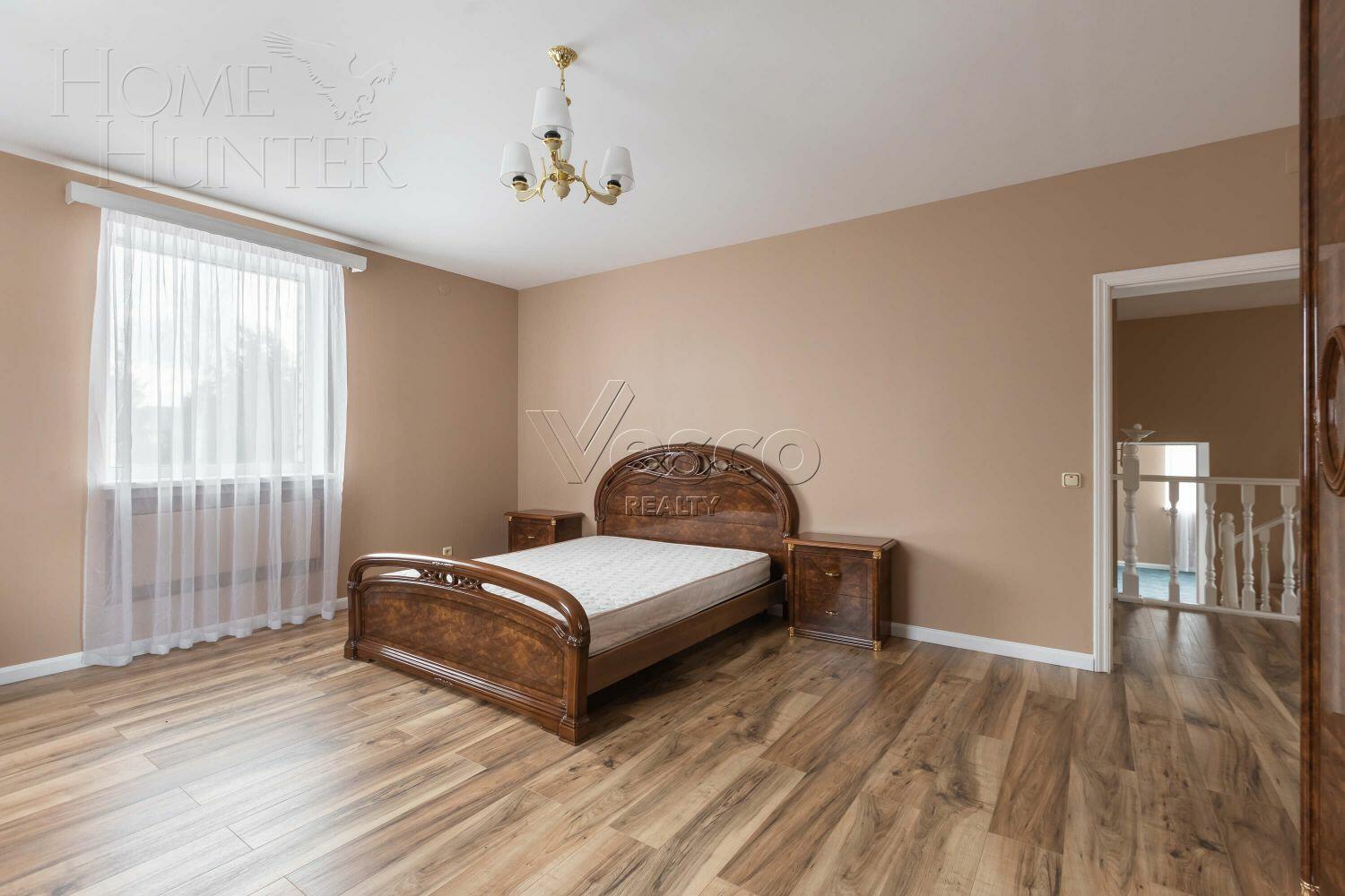 2-этажный коттедж 1 500 м² с отделкой