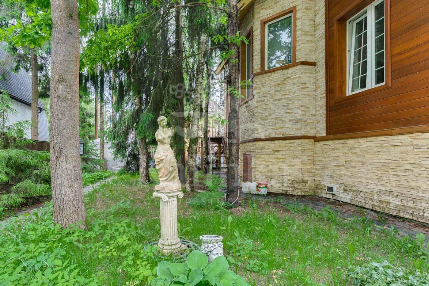 2-этажный коттедж 280 м² с отделкой