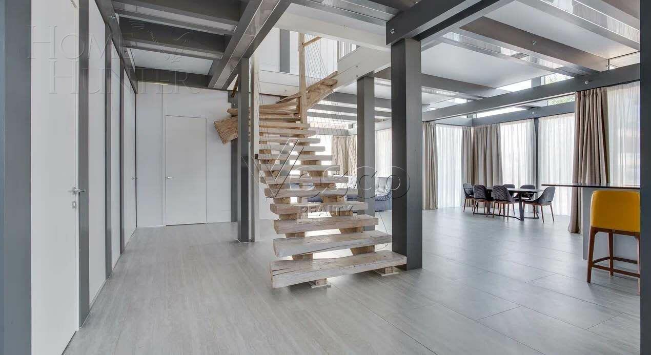 2-этажный коттедж 381 м² с отделкой